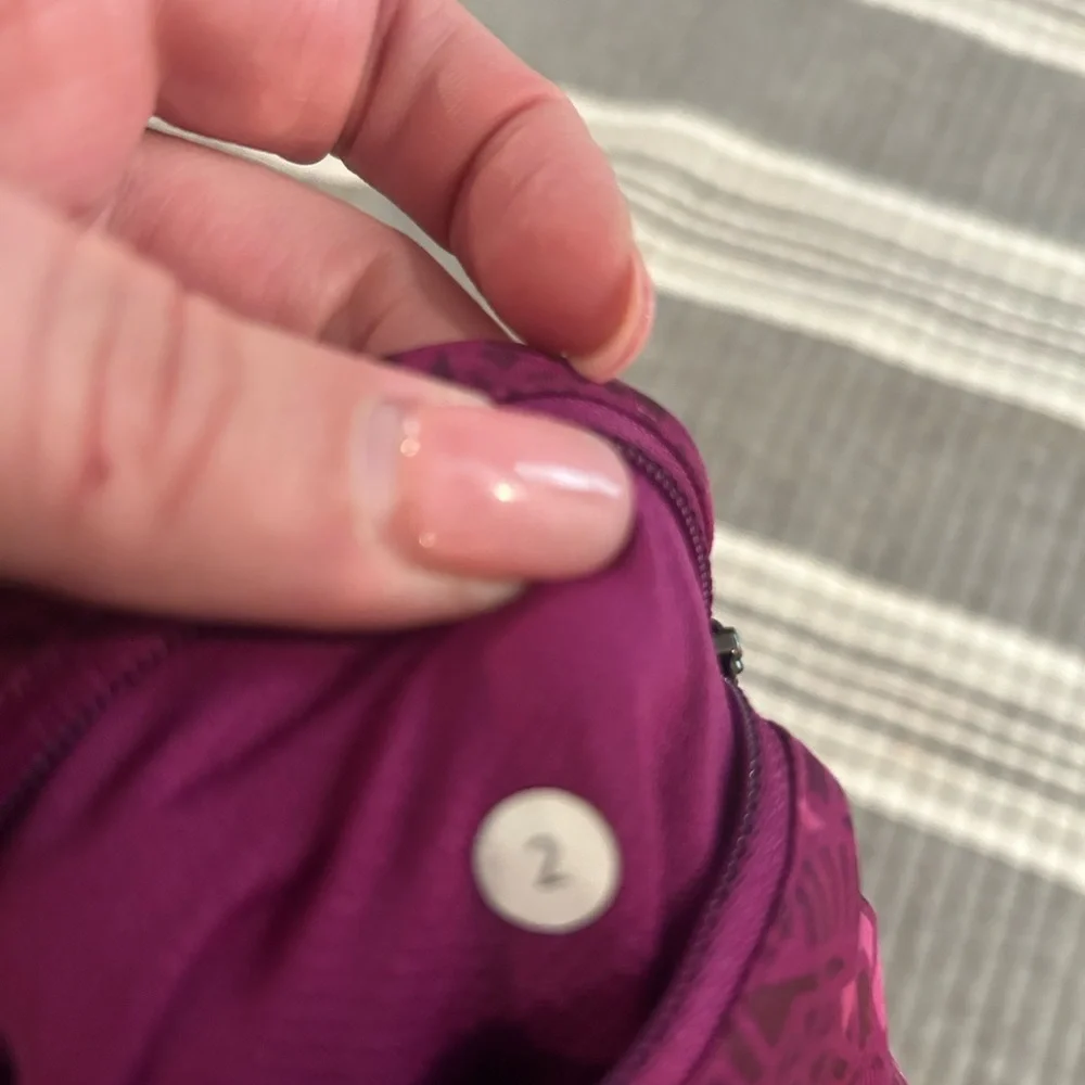 lululemon athletica Magenta Leggings - Picture 7 of 8